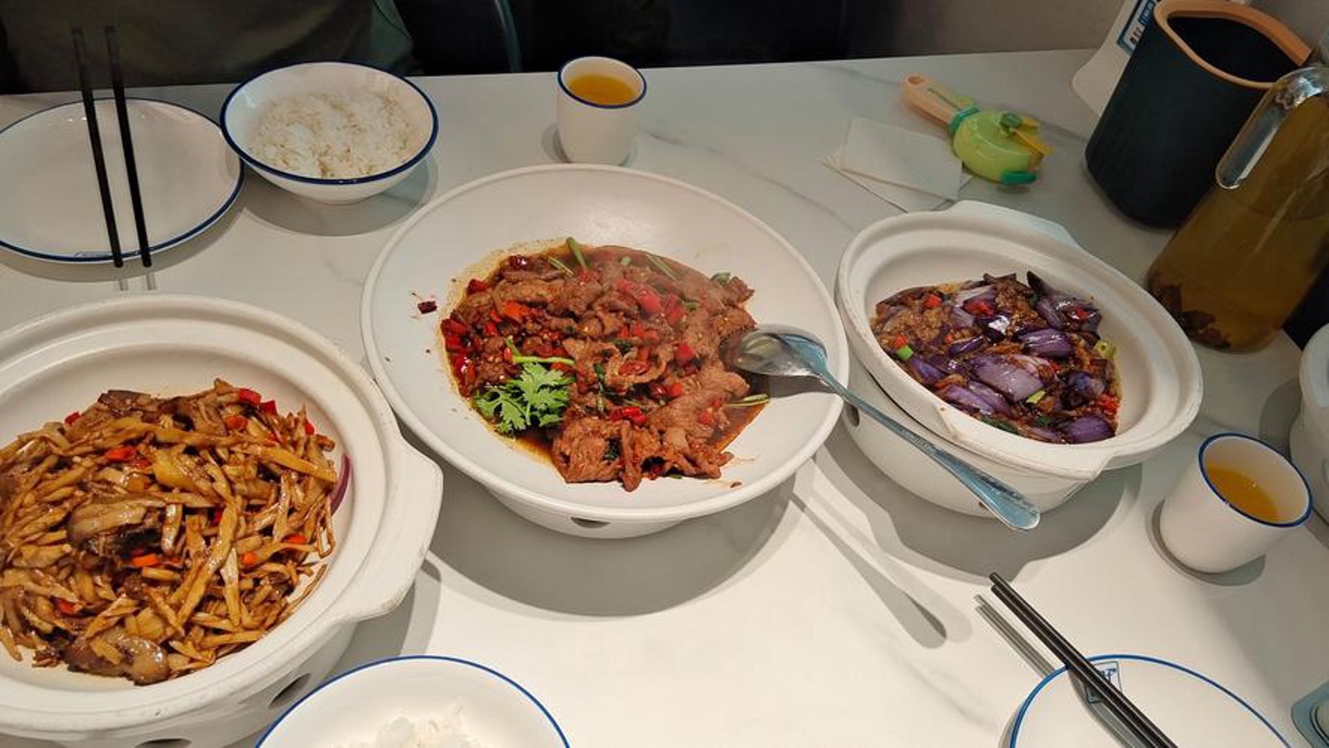 傲椒餐饮