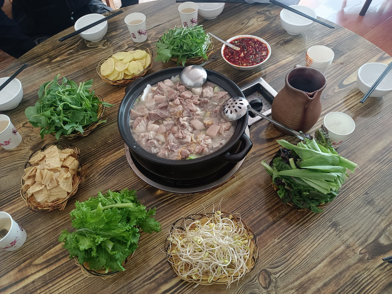 云南菜选购指南:探索独特风味的地道之选